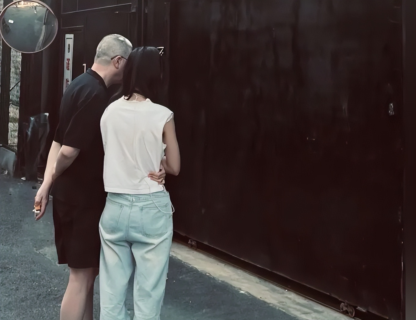 冯小刚感情_冯小刚与妻子_