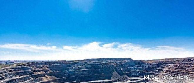 _特朗普加税清单_比喻采取机密行动