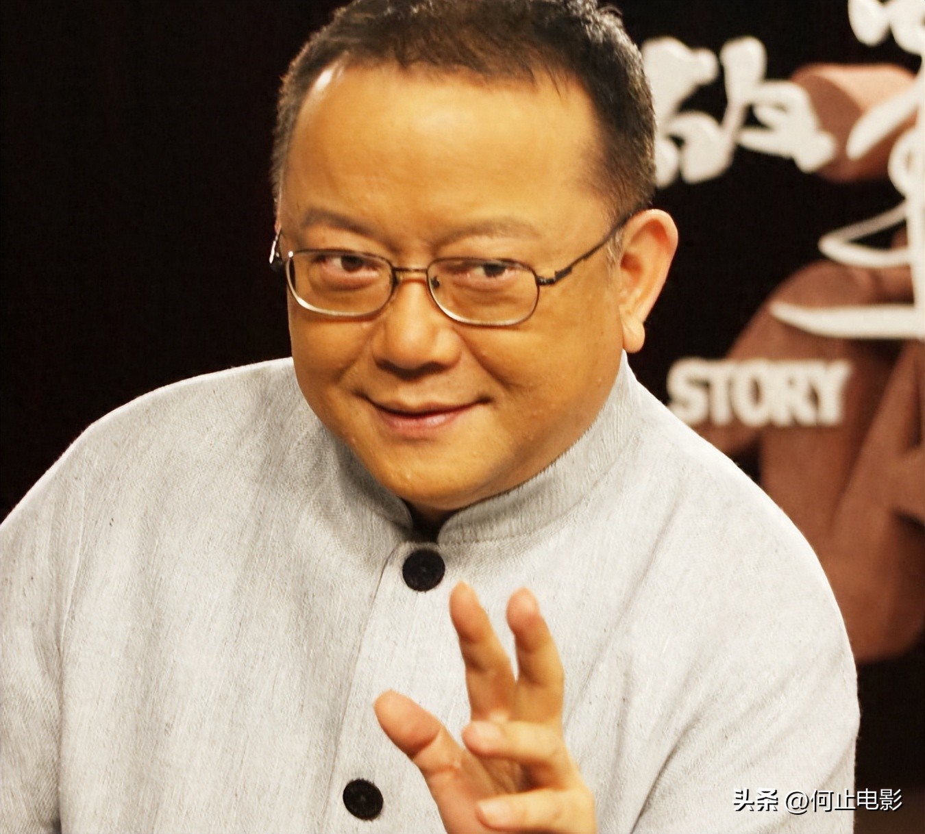 77 岁王刚的晚年：本以为有儿子能安度余生，如今却为养子操劳不停__77 岁王刚的晚年：本以为有儿子能安度余生，如今却为养子操劳不停