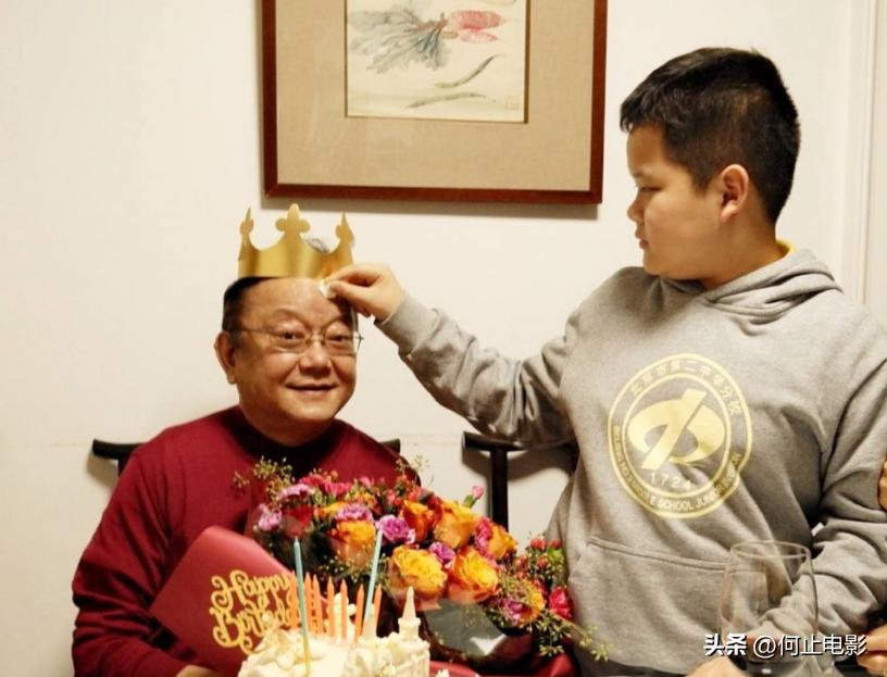 77 岁王刚的晚年：本以为有儿子能安度余生，如今却为养子操劳不停_77 岁王刚的晚年：本以为有儿子能安度余生，如今却为养子操劳不停_