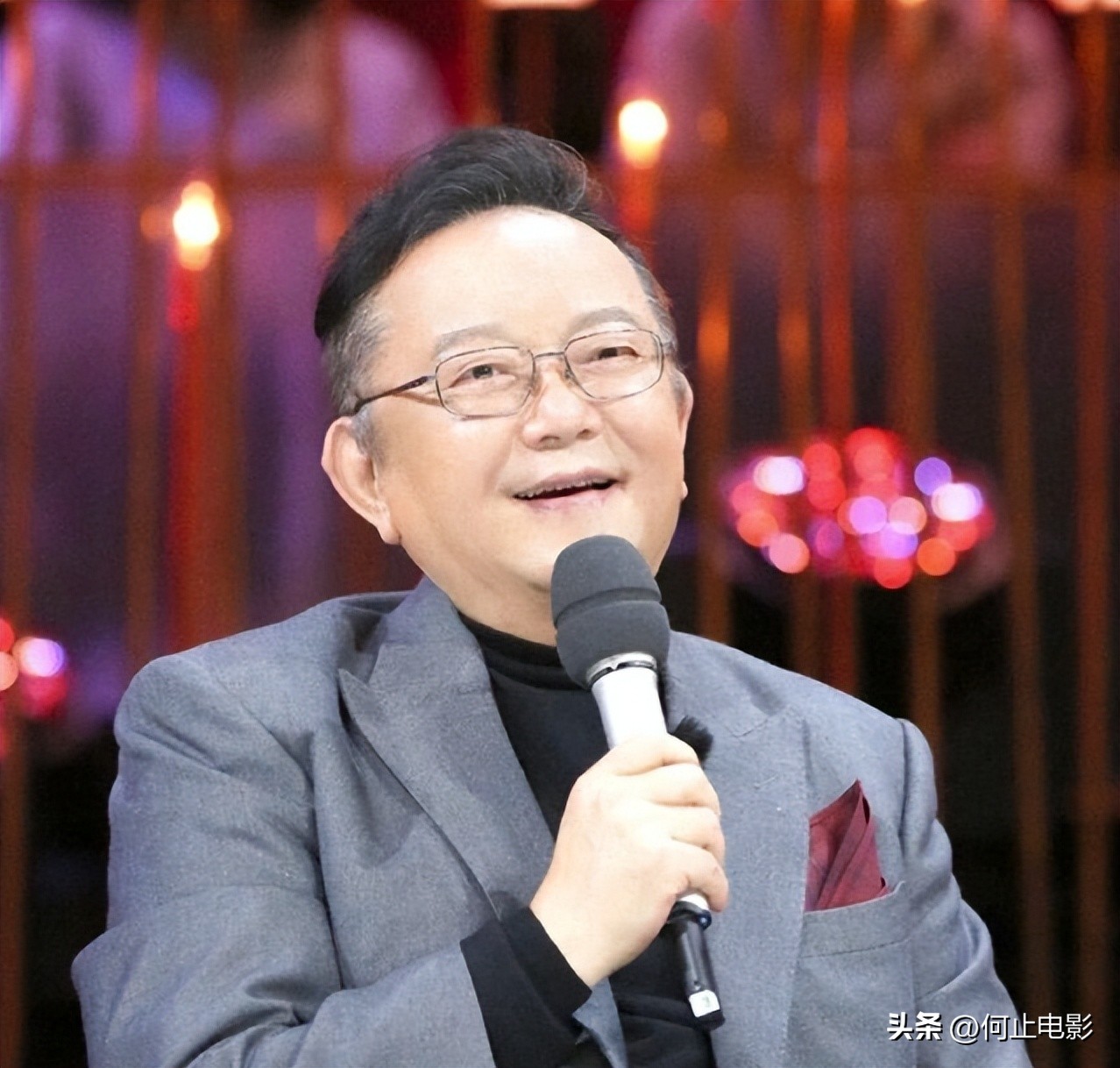 _77 岁王刚的晚年：本以为有儿子能安度余生，如今却为养子操劳不停_77 岁王刚的晚年：本以为有儿子能安度余生，如今却为养子操劳不停