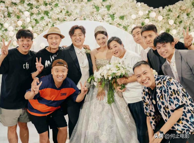 今年春晚和贾玲一起的女的__春晚节目单贾玲