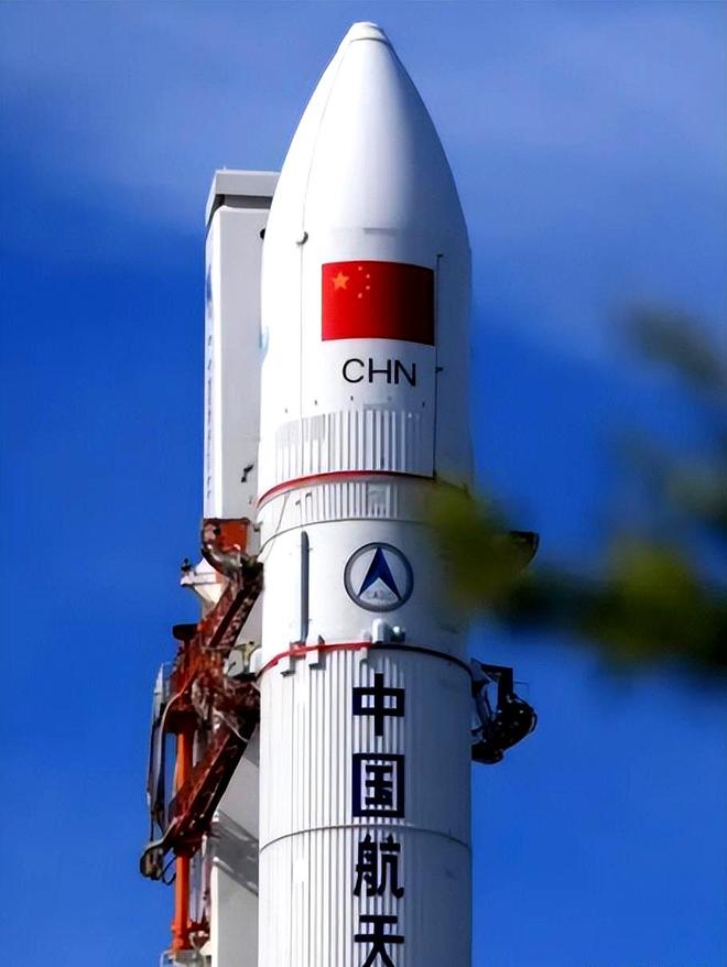 美国急坏了:中国为什么遮住神舟20的舷窗?有什么不想让人看到?__美国急坏了:中国为什么遮住神舟20的舷窗?有什么不想让人看到?