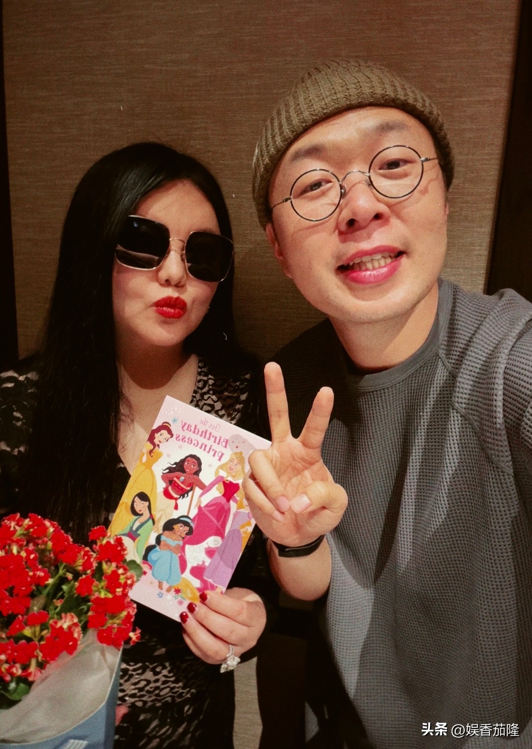 _生日聚餐通知_李湘晒照庆生日