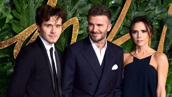 扒一扒侯明昊拍戏爱上人品_扒一扒张翰人品_