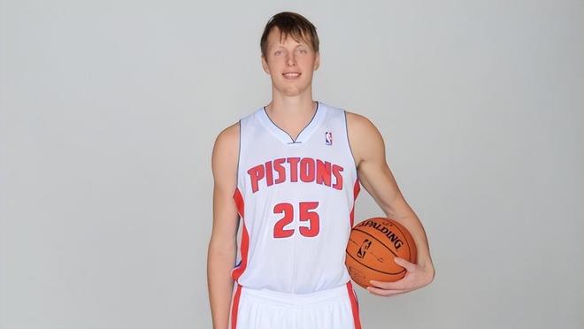 杜克大学创始人_杜克大学宣传片_