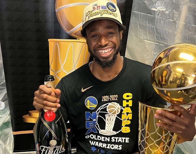 勇士库里交易过程_库里签约勇士多少钱_