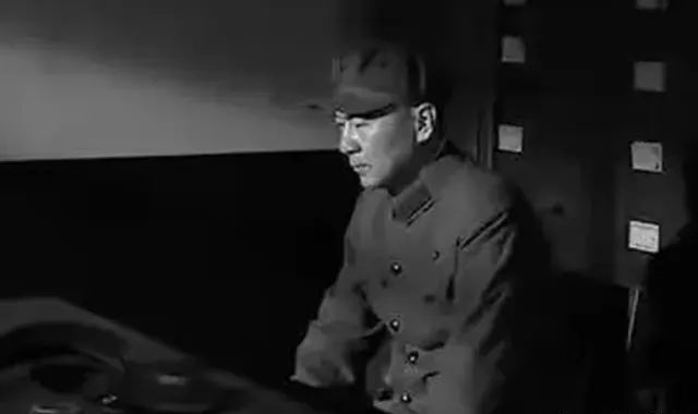 主席“南巡”路上突然返京，密令许世友急调两个师入沪，抓捕……_主席“南巡”路上突然返京，密令许世友急调两个师入沪，抓捕……_