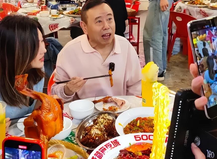 今年春晚蔡明和潘长江__2021春晚蔡明潘长江节目单