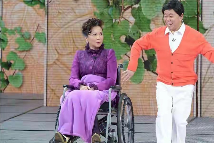 今年春晚蔡明和潘长江_2021春晚蔡明潘长江节目单_