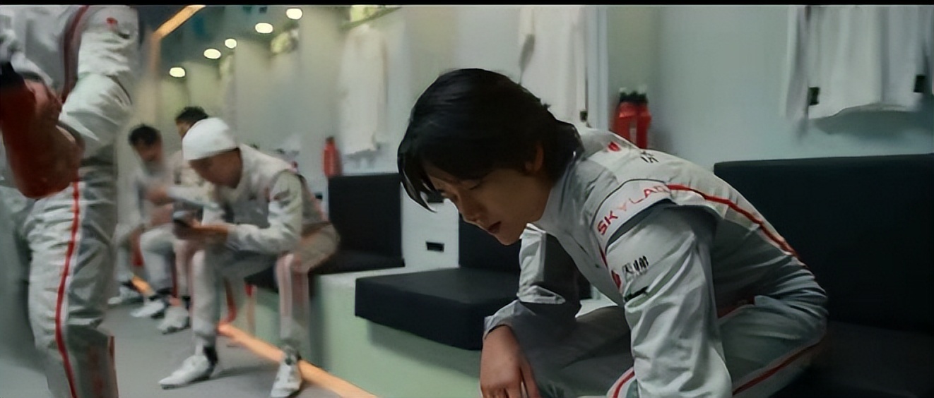 看完《飞驰人生3》预告，我想说：春节档票房大门要被沈腾撞开了__看完《飞驰人生3》预告，我想说：春节档票房大门要被沈腾撞开了