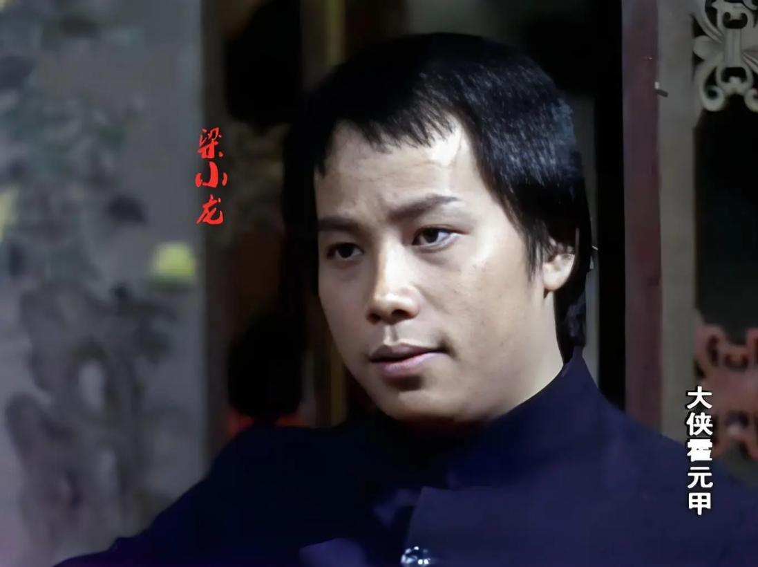 梁小龙之后再无陈真！因爱国被封杀20年，发妻被泼硫酸毁容_梁小龙之后再无陈真！因爱国被封杀20年，发妻被泼硫酸毁容_