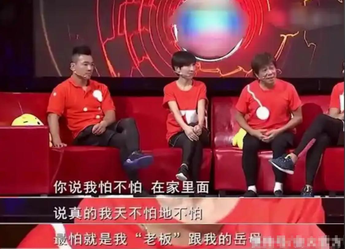 梁小龙之后再无陈真！因爱国被封杀20年，发妻被泼硫酸毁容__梁小龙之后再无陈真！因爱国被封杀20年，发妻被泼硫酸毁容