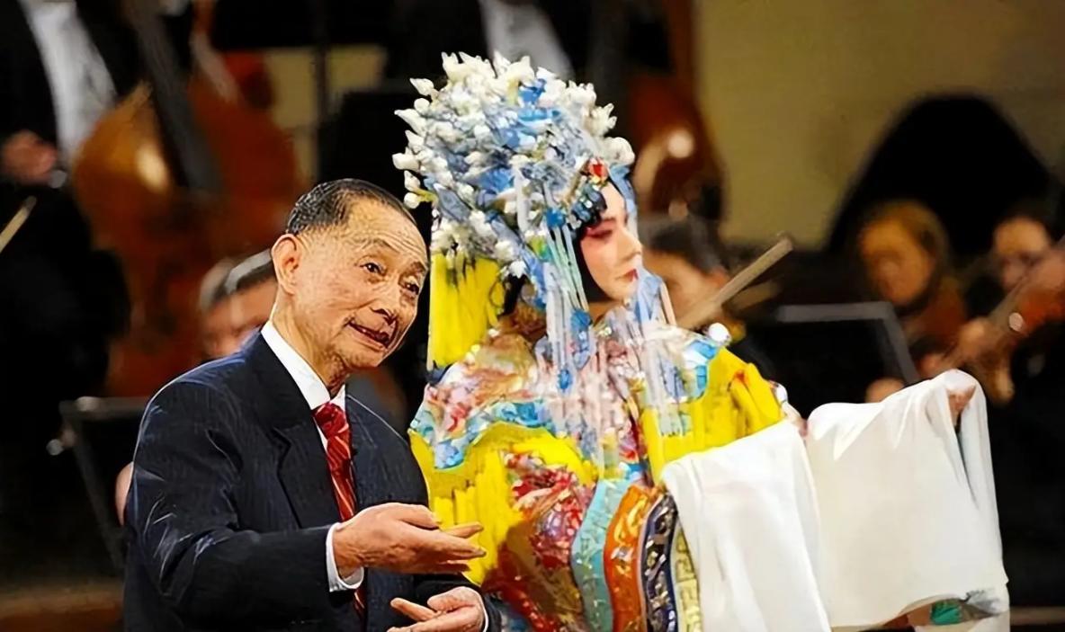 _一把好牌打得稀烂！47岁“跳梁小丑”李玉刚，口碑彻底反转了？_一把好牌打得稀烂！47岁“跳梁小丑”李玉刚，口碑彻底反转了？