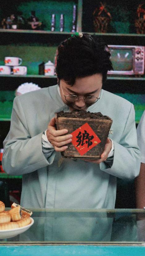 一把好牌打得稀烂！47岁“跳梁小丑”李玉刚，口碑彻底反转了？__一把好牌打得稀烂！47岁“跳梁小丑”李玉刚，口碑彻底反转了？