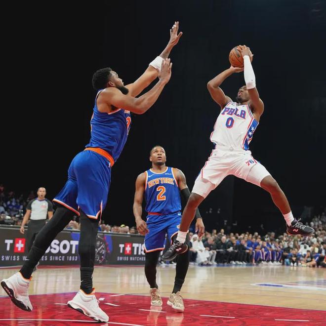 _费城新王马克西在第四节究竟是高效砍分机还是低效打铁器？_费城新王马克西在第四节究竟是高效砍分机还是低效打铁器？