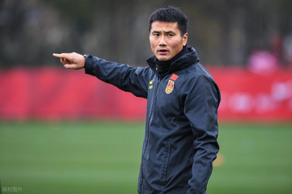 1胜2平！邵佳一国足首份答卷能给100分吗？带队狂轰6球+丢4球_1胜2平！邵佳一国足首份答卷能给100分吗？带队狂轰6球+丢4球_