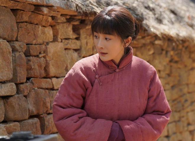 新评选的四大扛剧“女王”出现了,迪丽热巴竟没入选,竞争太激烈__新评选的四大扛剧“女王”出现了,迪丽热巴竟没入选,竞争太激烈