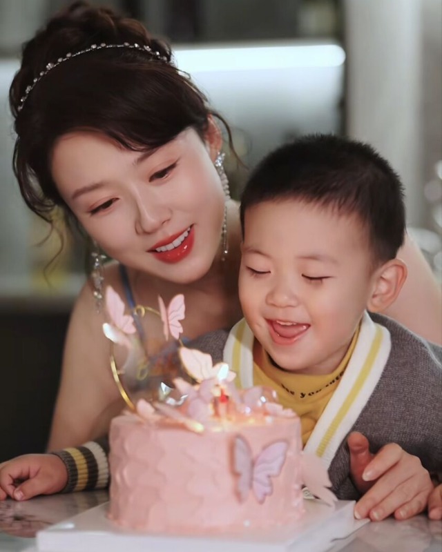 夜蒲之奶爸帅帅妈是谁_齐长发发型图片_