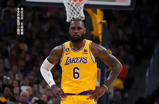 詹姆斯三件球衣_篮球人物詹姆斯三_