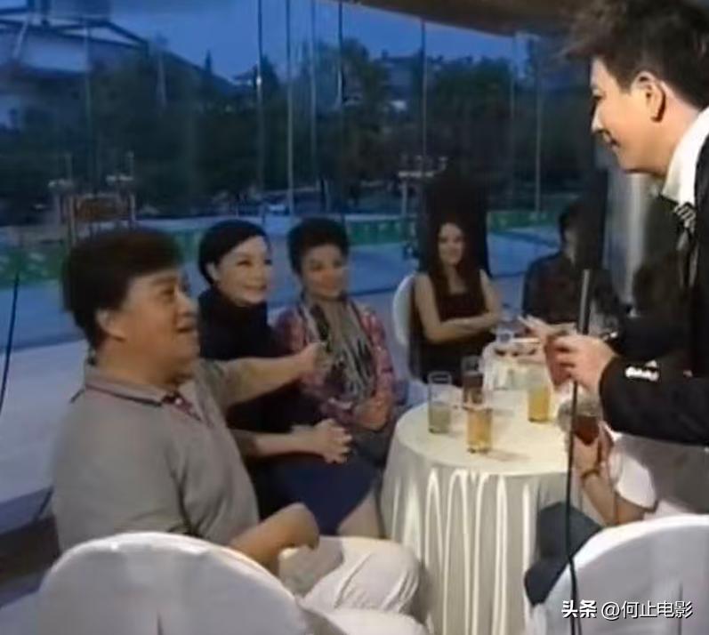 _结婚时的热闹场面_婚礼热热闹闹