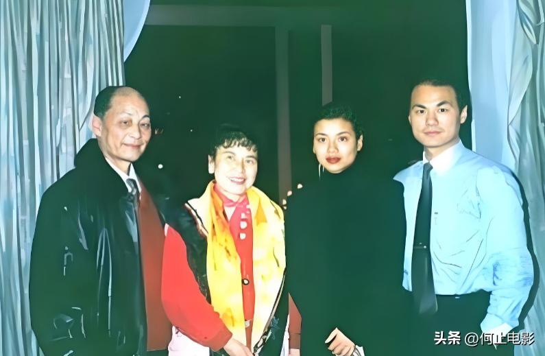 结婚时的热闹场面_婚礼热热闹闹_