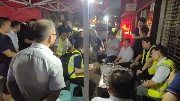 榕江灾情发生后,人保财险调集系统理赔骨干,加班加点、快速推进大灾理赔工作,最快农房赔案仅8分钟完成赔付