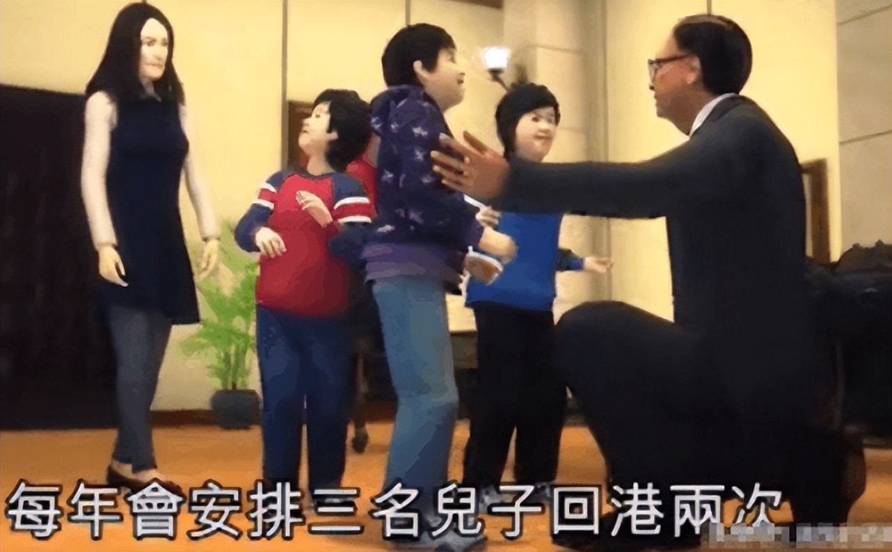 梁洛施携大8岁导演男友觅食，为爱定居北京，仨子已认可准继父__梁洛施携大8岁导演男友觅食，为爱定居北京，仨子已认可准继父