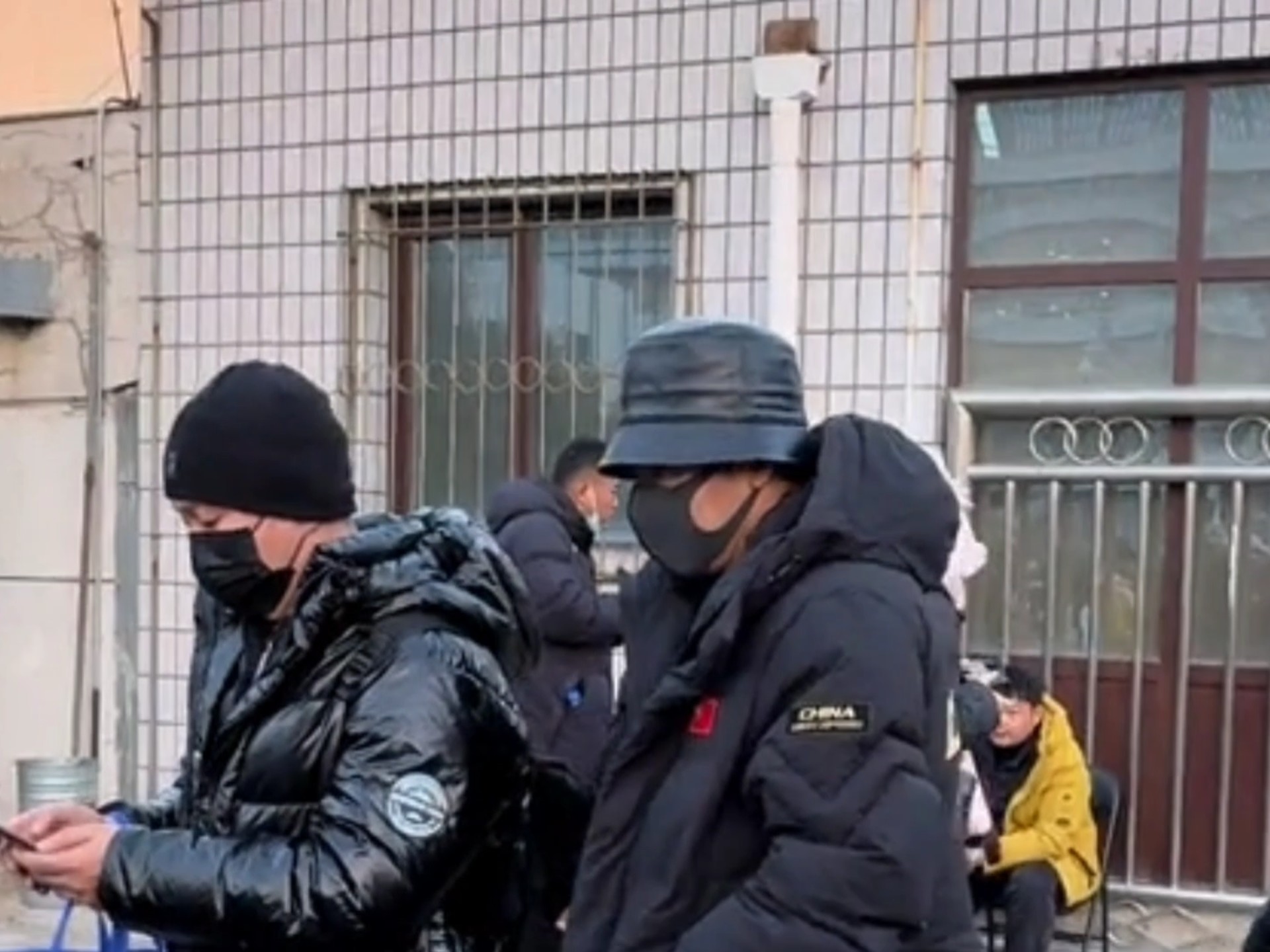 曾毅被"封杀"7个月后,凤凰传奇再度复出,玲花找的靠山没人敢动_曾毅被"封杀"7个月后,凤凰传奇再度复出,玲花找的靠山没人敢动_