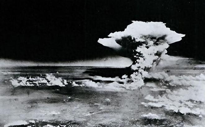 原子弹炸后百年内寸草不生，今广岛却住满了人，看看专家怎么说？_原子弹炸后百年内寸草不生，今广岛却住满了人，看看专家怎么说？_