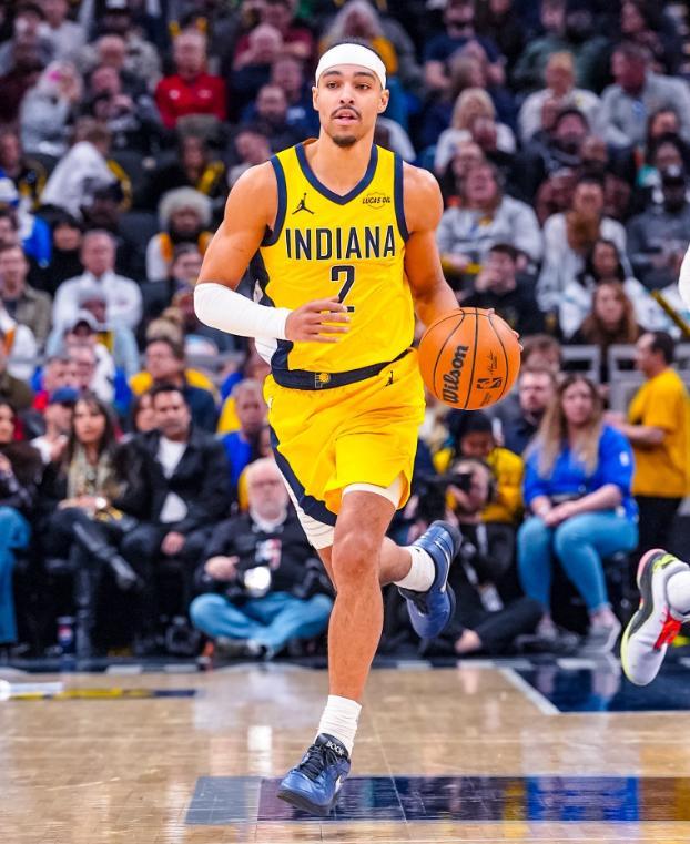 鹰王15+7+6+4麦科勒姆准三双，西卡26分难救主，老鹰大胜步行者_鹰王15+7+6+4麦科勒姆准三双，西卡26分难救主，老鹰大胜步行者_