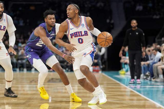 最多领先50分！8人上双打爆东部劲旅！4号秀再创三分球新纪录_最多领先50分！8人上双打爆东部劲旅！4号秀再创三分球新纪录_