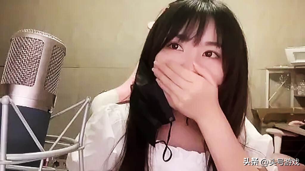 小团团时隔2年更新视频,疑似为复出做准备,网友:这次露脸直播__小团团时隔2年更新视频,疑似为复出做准备,网友:这次露脸直播