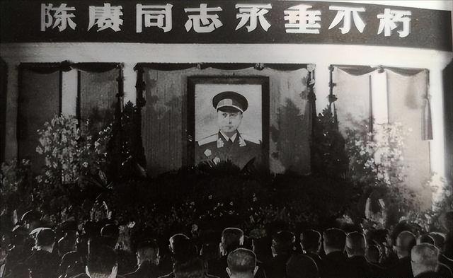 1959年，中央同志找陈赓谈话，提出让他退居二线的要求，陈赓当即直言：这不是开玩笑吗？_1959年，中央同志找陈赓谈话，提出让他退居二线的要求，陈赓当即直言：这不是开玩笑吗？_