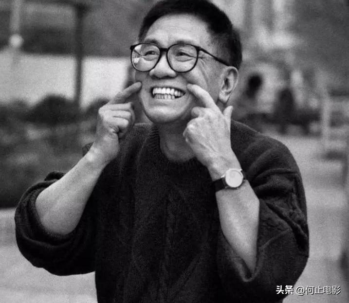 黄霑:抛弃怀孕妻子又被新欢背刺,一生低俗又贪杯,却令后世膜拜__黄霑:抛弃怀孕妻子又被新欢背刺,一生低俗又贪杯,却令后世膜拜