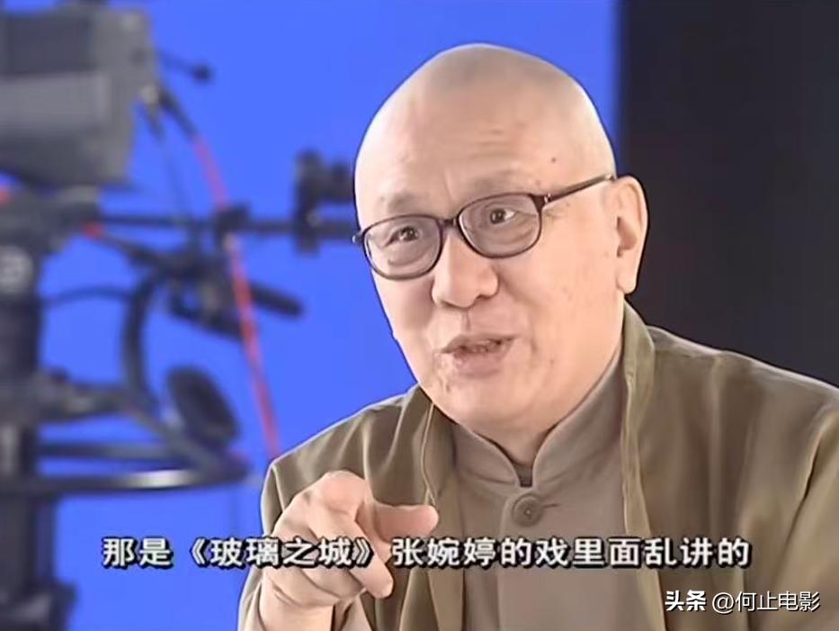 黄霑:抛弃怀孕妻子又被新欢背刺,一生低俗又贪杯,却令后世膜拜__黄霑:抛弃怀孕妻子又被新欢背刺,一生低俗又贪杯,却令后世膜拜