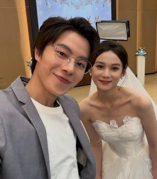 TVB人气小生首拍内地短剧，5日拍65集每日睡3小时，直言被吓到了_TVB人气小生首拍内地短剧，5日拍65集每日睡3小时，直言被吓到了_