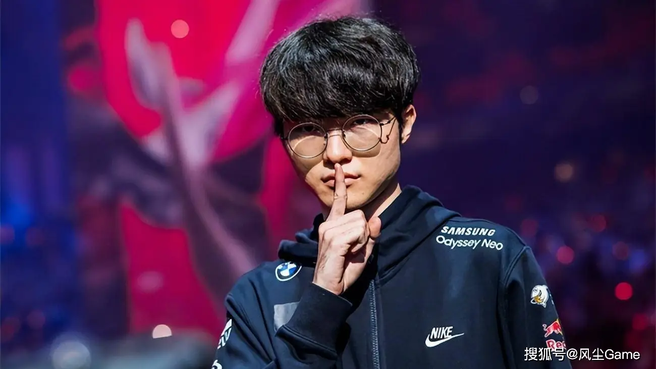 _银河战舰比赛视频_银河战舰下一句是什么