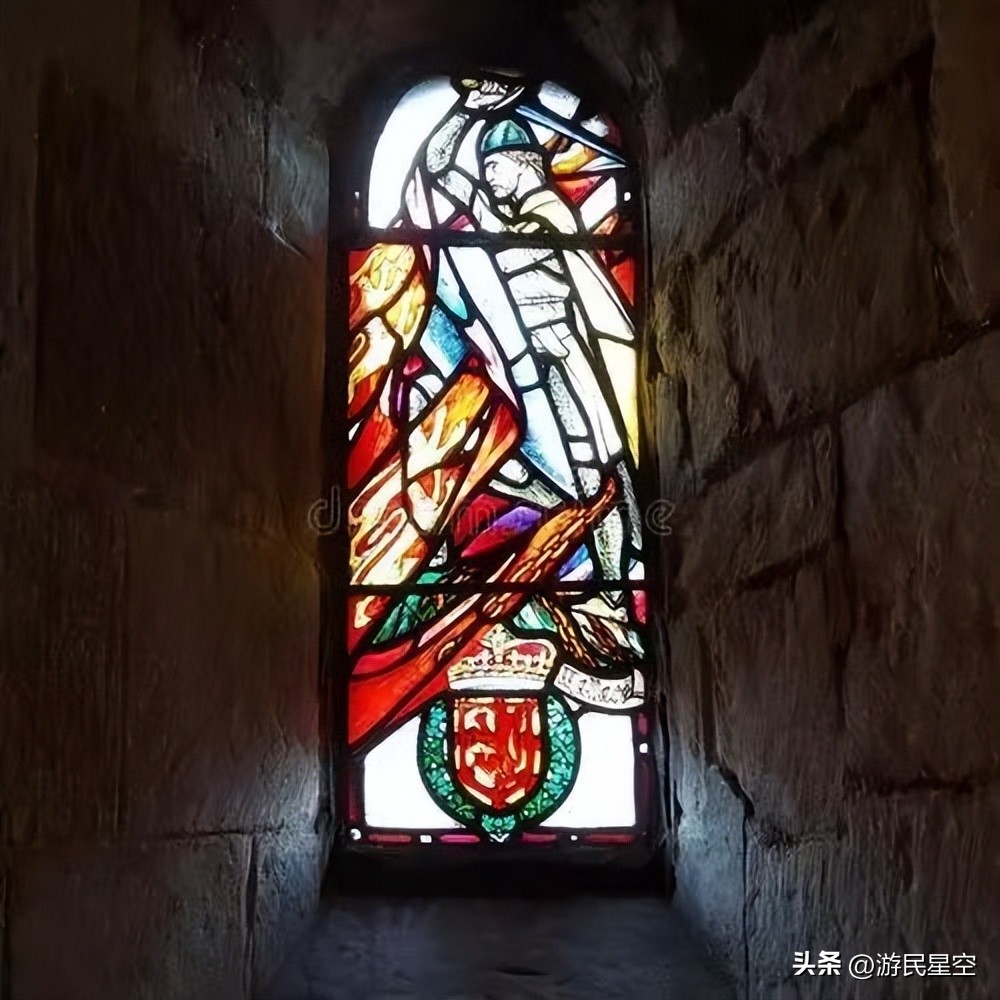 _被当街凌辱、火烧、活剖、分尸的男人，唤醒了一个民族的血性_被当街凌辱、火烧、活剖、分尸的男人，唤醒了一个民族的血性