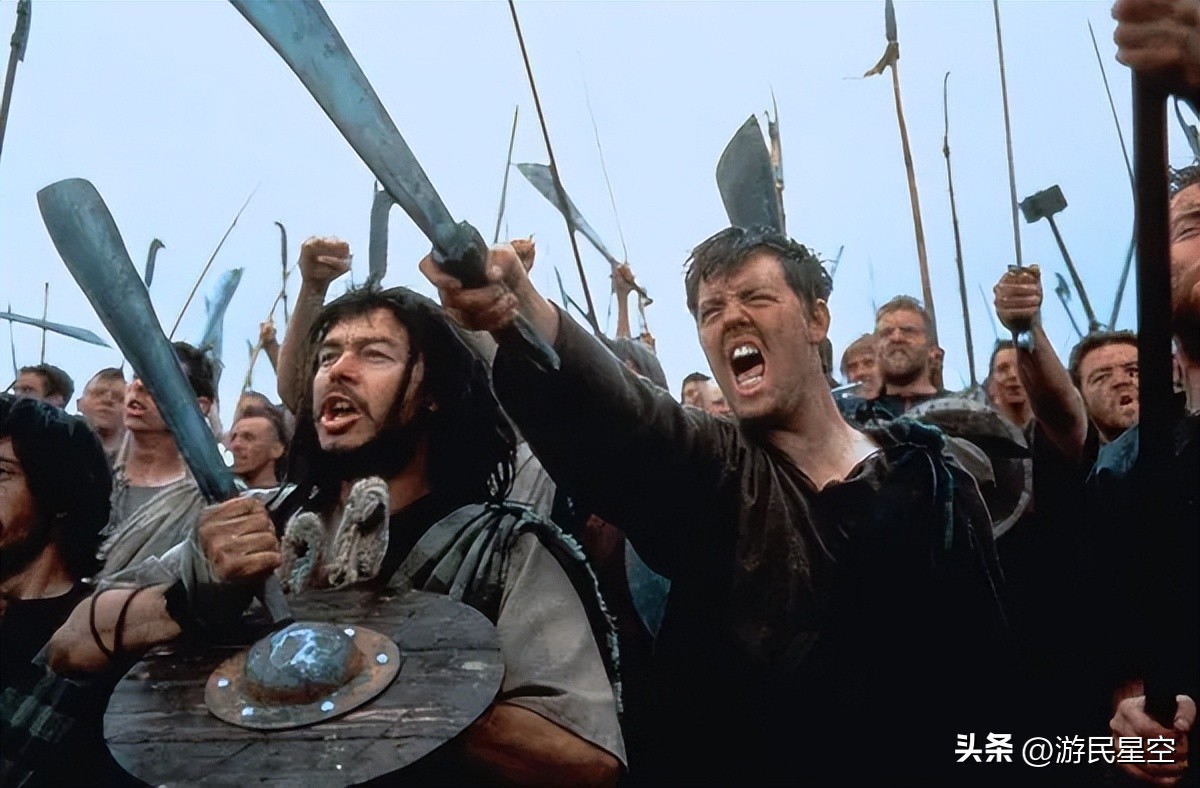 _被当街凌辱、火烧、活剖、分尸的男人，唤醒了一个民族的血性_被当街凌辱、火烧、活剖、分尸的男人，唤醒了一个民族的血性