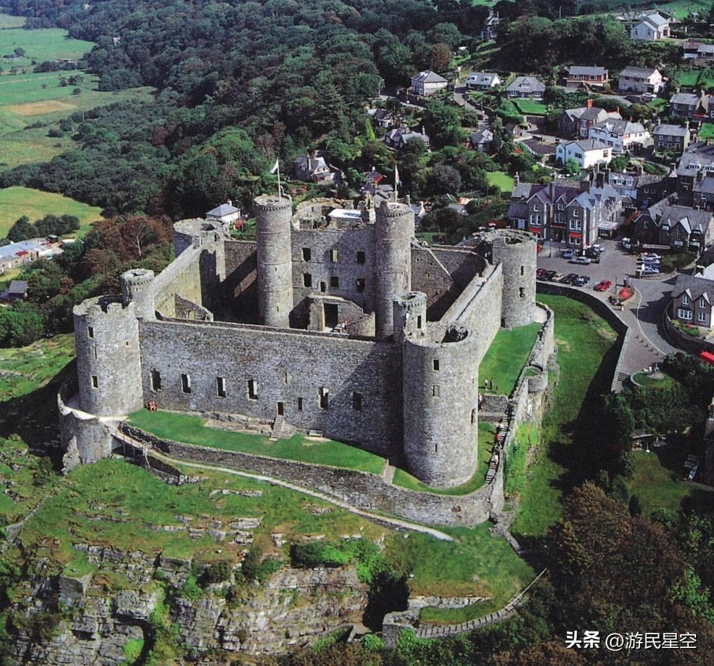 被当街凌辱、火烧、活剖、分尸的男人，唤醒了一个民族的血性__被当街凌辱、火烧、活剖、分尸的男人，唤醒了一个民族的血性