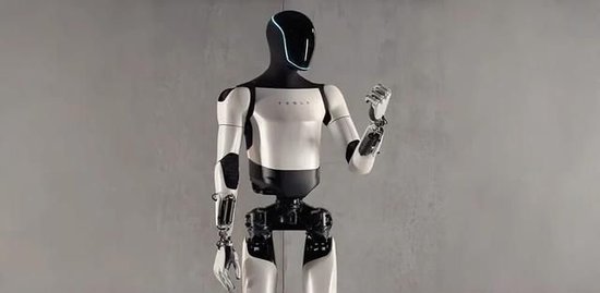 马斯克身价万亿人民币_马斯克150万亿madog_