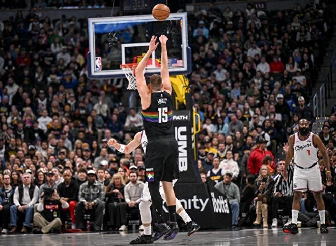 _这才是MVP！伤停32天复出24分钟31+12+5约基奇攻防无解被盛赞_这才是MVP！伤停32天复出24分钟31+12+5约基奇攻防无解被盛赞