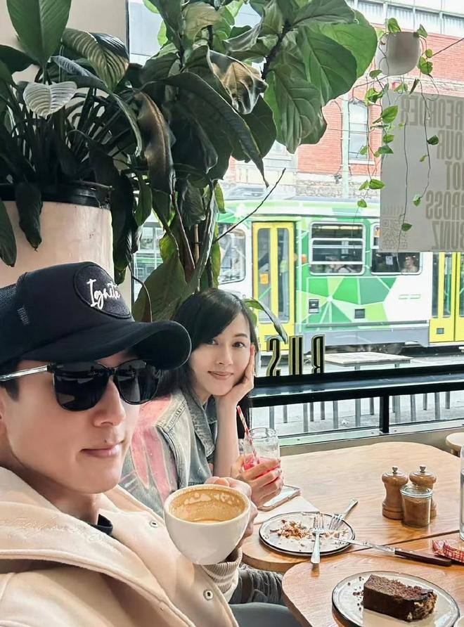 _吴尊女儿发育太猛!身材凹凸曼妙惹人羡慕,如今已成父亲的骄傲_吴尊女儿发育太猛!身材凹凸曼妙惹人羡慕,如今已成父亲的骄傲