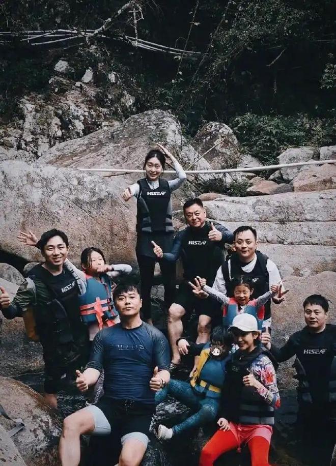 _秘今日毛|主|席女儿罕见露面_李克勤娇妻罕见露面