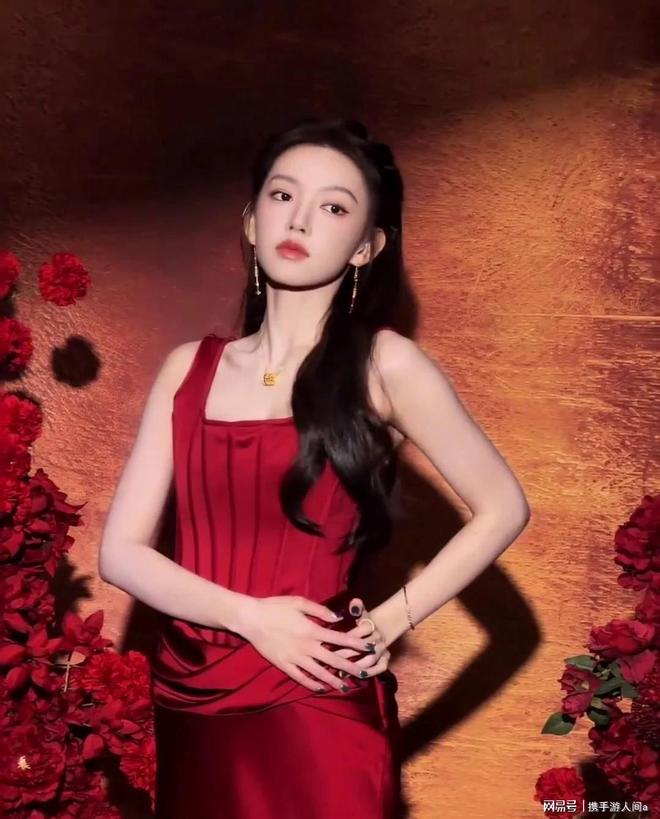 程潇深圳活动杀疯了!红裙公主头“人间富贵花”,生图比精修能打__程潇深圳活动杀疯了!红裙公主头“人间富贵花”,生图比精修能打