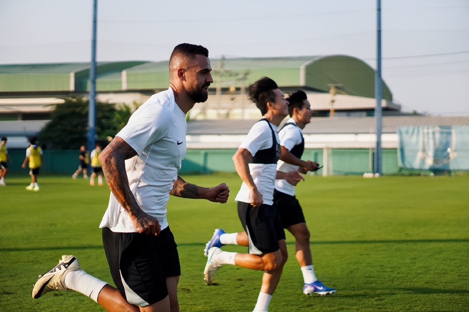 在中超踢过球的巴西球员__中超巴西队