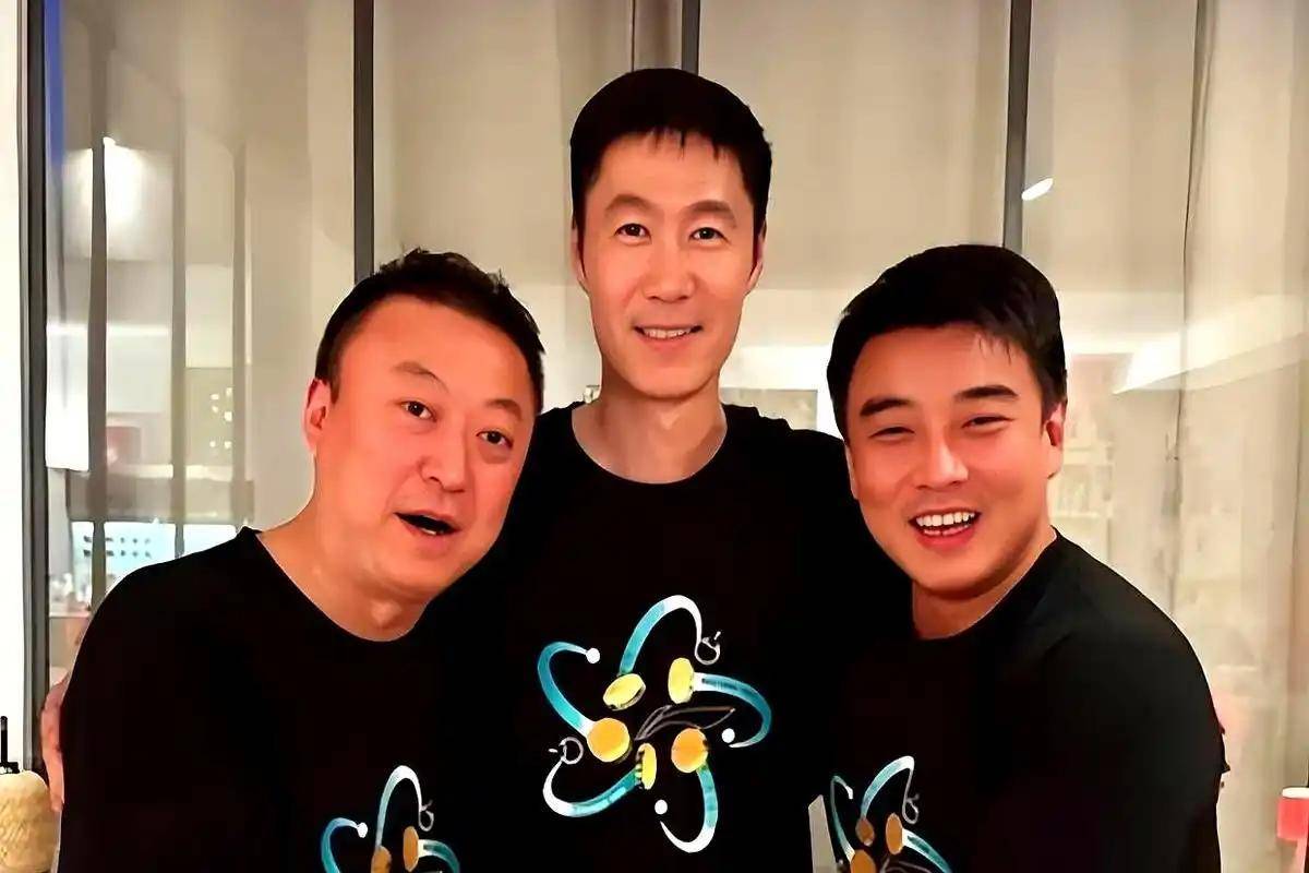 热议！国乒2大主帅冰火反差，新阵容1战定调亚洲杯？__热议！国乒2大主帅冰火反差，新阵容1战定调亚洲杯？