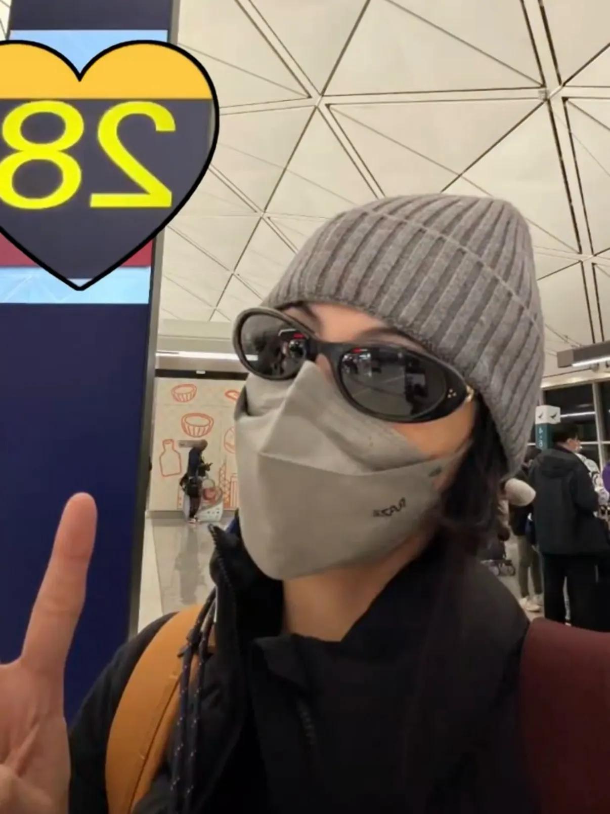 张柏芝和大儿子逛澳洲宜家,Lucas高大帅气,随性松弛很像谢霆锋__张柏芝和大儿子逛澳洲宜家,Lucas高大帅气,随性松弛很像谢霆锋