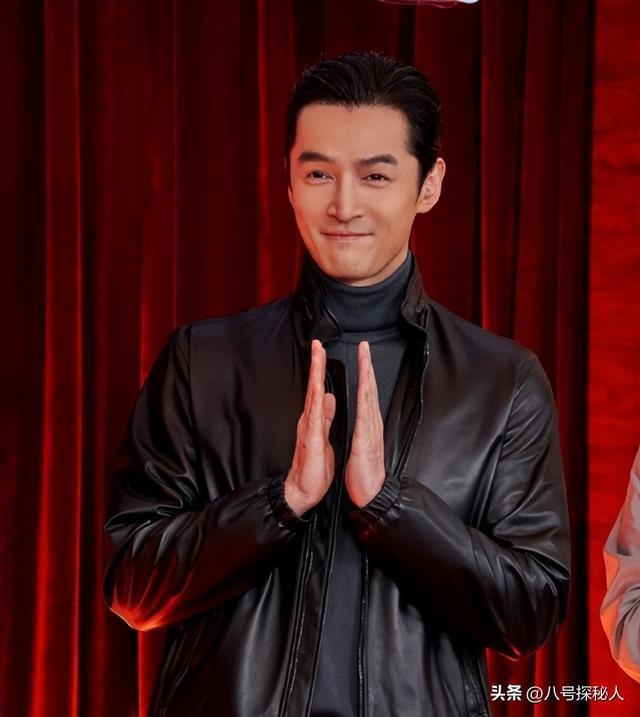 _20年前，张冕为护胡歌离世，胡歌许诺赡养其父母，如今他做到了吗_20年前，张冕为护胡歌离世，胡歌许诺赡养其父母，如今他做到了吗